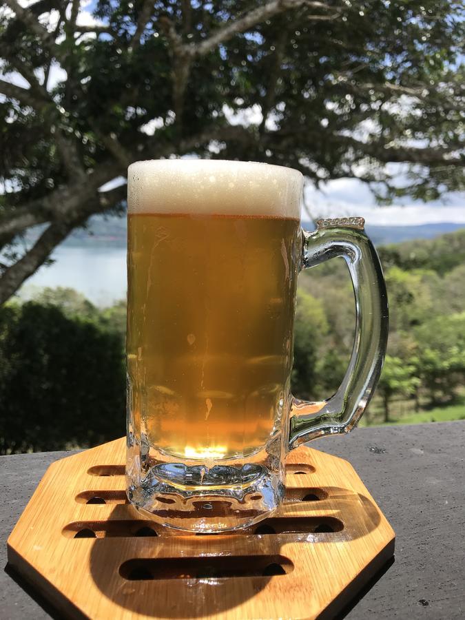 Lake Arenal Hotel And Brewery Tronadora Exteriör bild