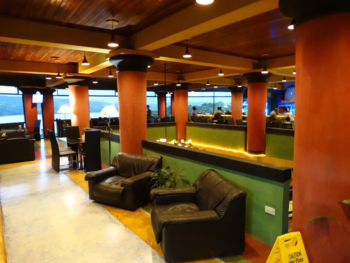 Lake Arenal Hotel And Brewery Tronadora Exteriör bild