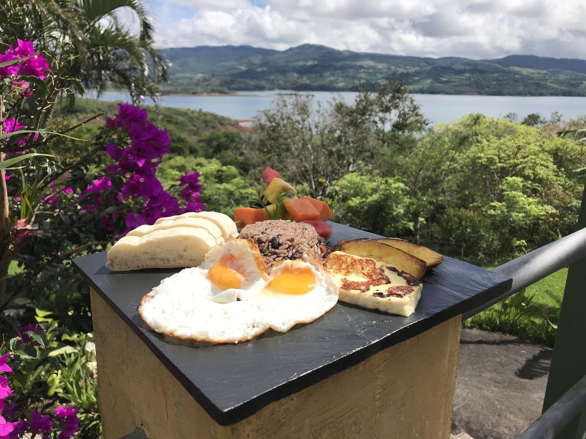 Lake Arenal Hotel And Brewery Tronadora Exteriör bild