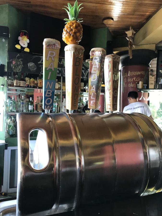 Lake Arenal Hotel And Brewery Tronadora Exteriör bild